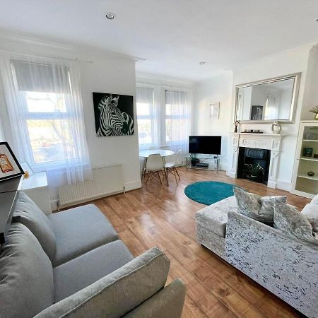 Large 3 Bedroom Modern Apartment Close To Central London Finchley Exterior photo