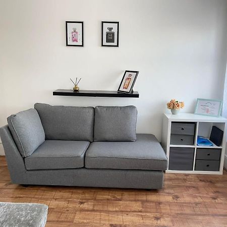 Large 3 Bedroom Modern Apartment Close To Central London Finchley Exterior photo