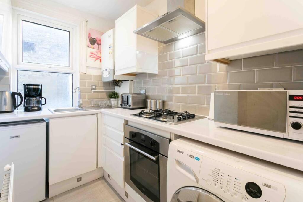 Large 3 Bedroom Modern Apartment Close To Central London Finchley Exterior photo