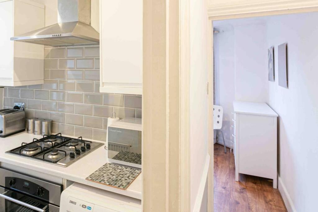 Large 3 Bedroom Modern Apartment Close To Central London Finchley Exterior photo