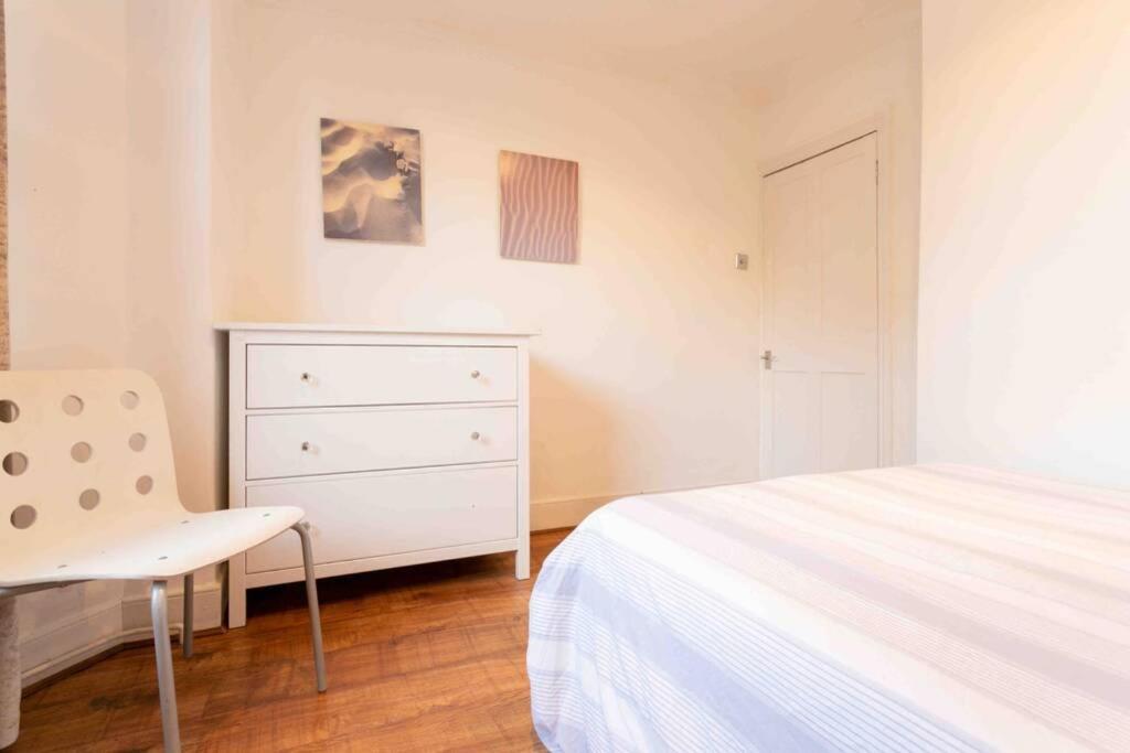 Large 3 Bedroom Modern Apartment Close To Central London Finchley Exterior photo