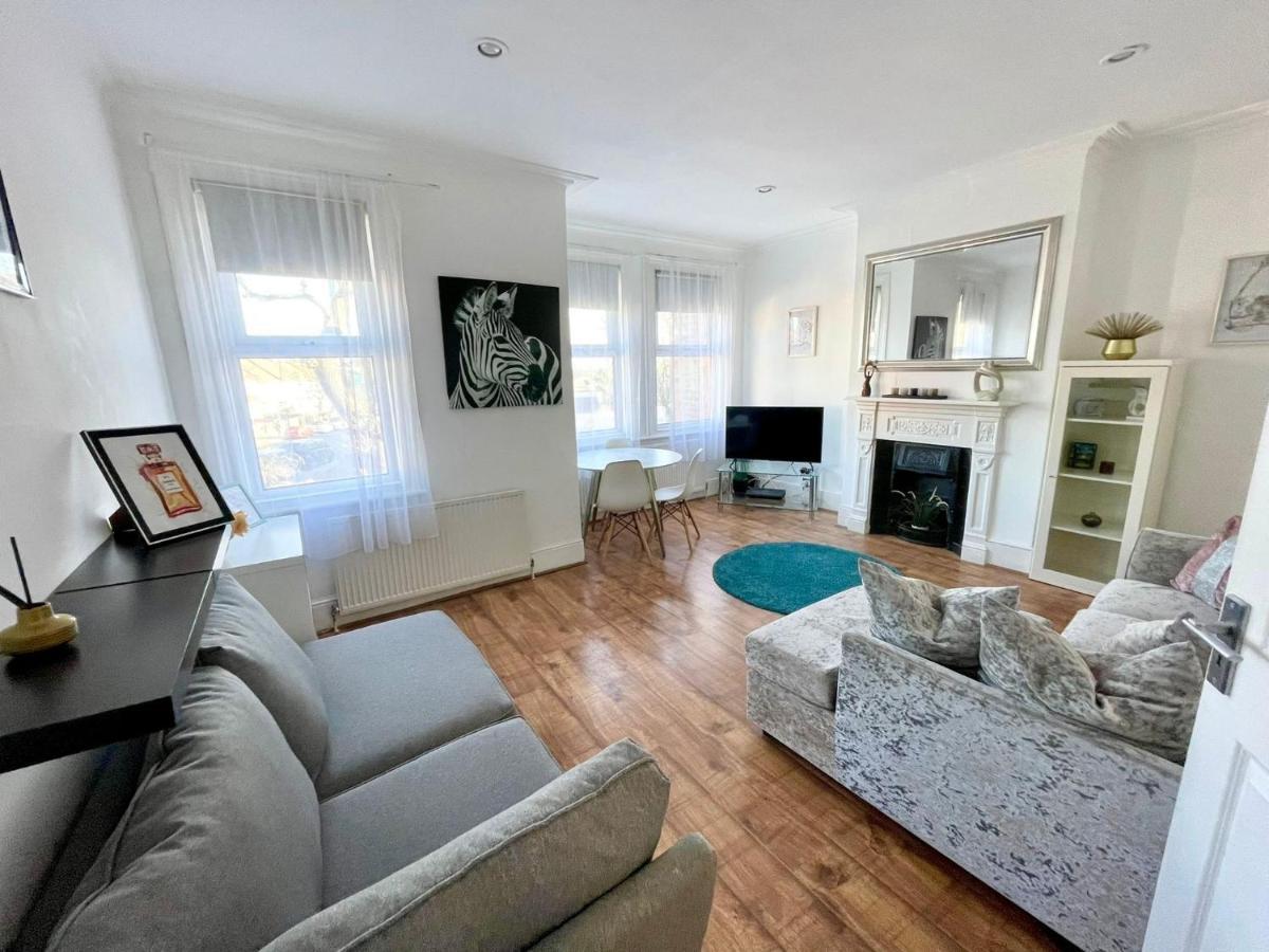 Large 3 Bedroom Modern Apartment Close To Central London Finchley Exterior photo